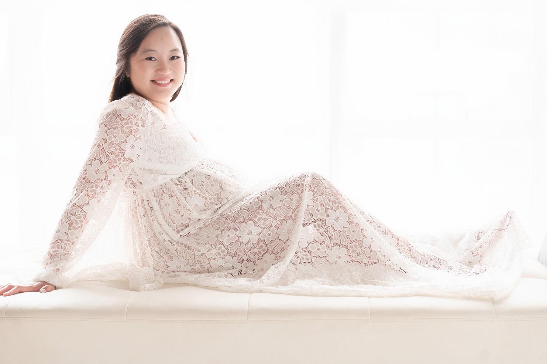 when to schedule your maternity session