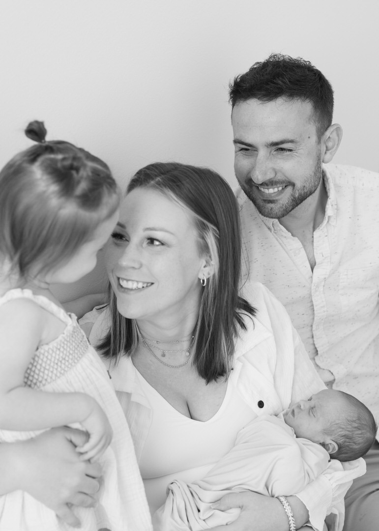 what to expect at a newborn photo session